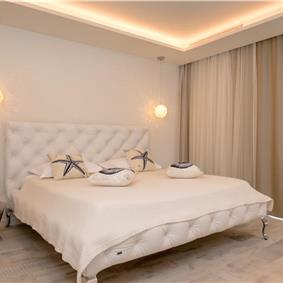 Luxury 6 Bedroom Brac Island Beach Front Villa With Heated Infinity Pool and lift near Sumartin sleeps 12